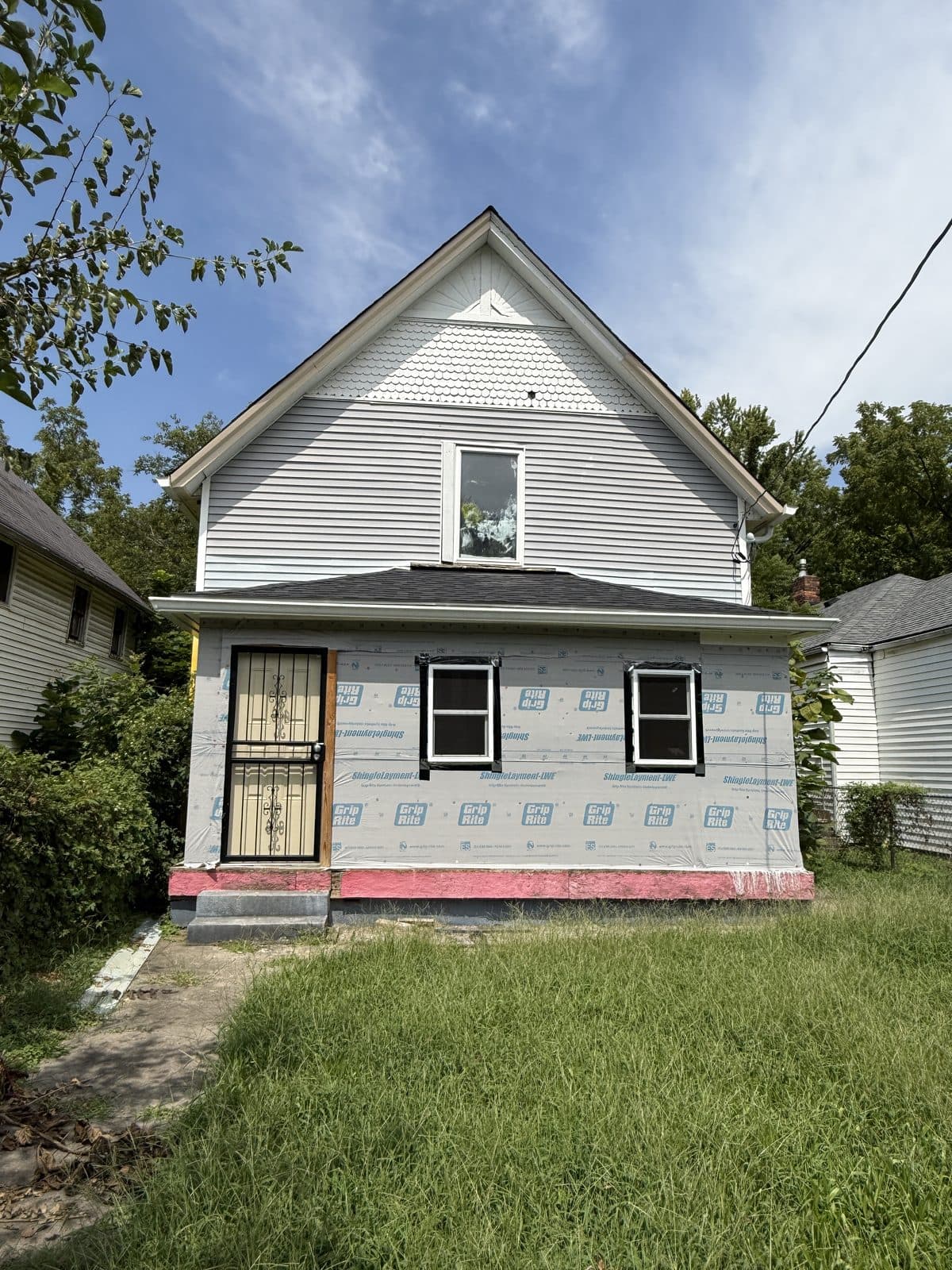 2733 Hale Av